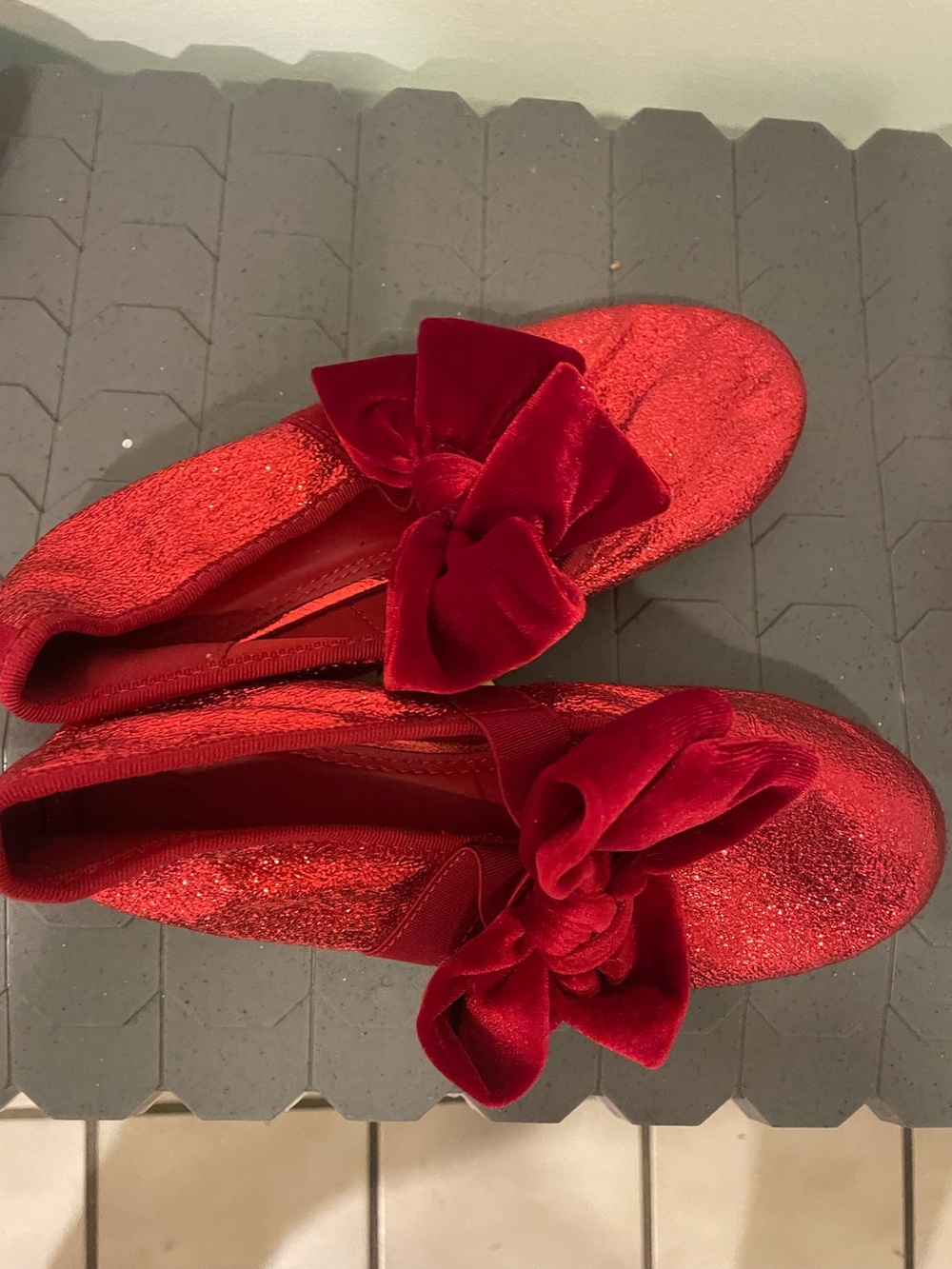 H&M Red Glitter Velvet Bow Slip-On Flats